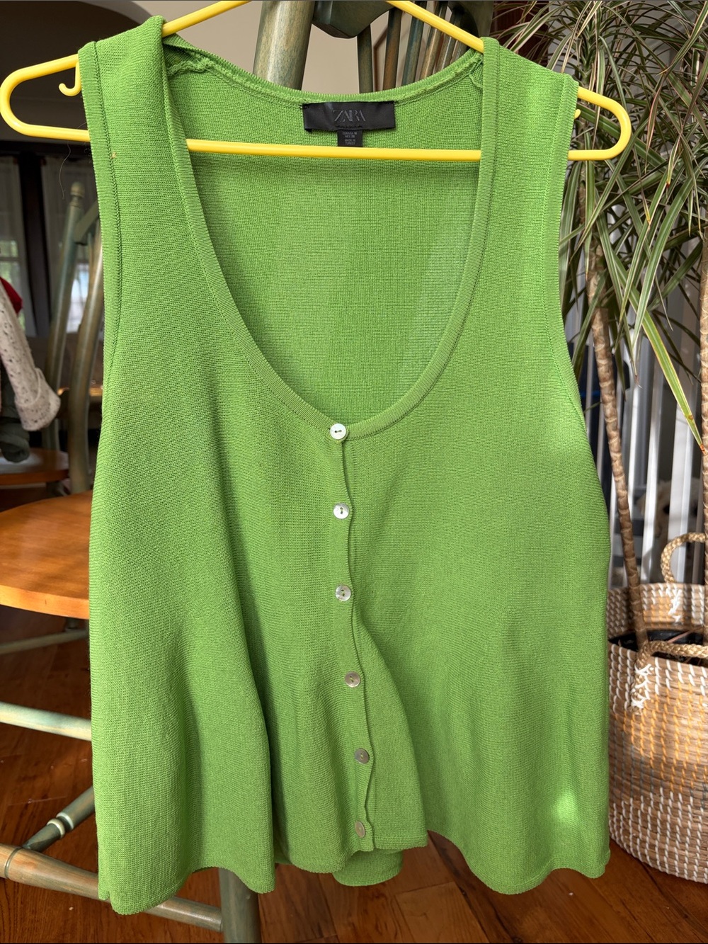 Zara Lime Green Sleeveless Button-Front Knit Tank